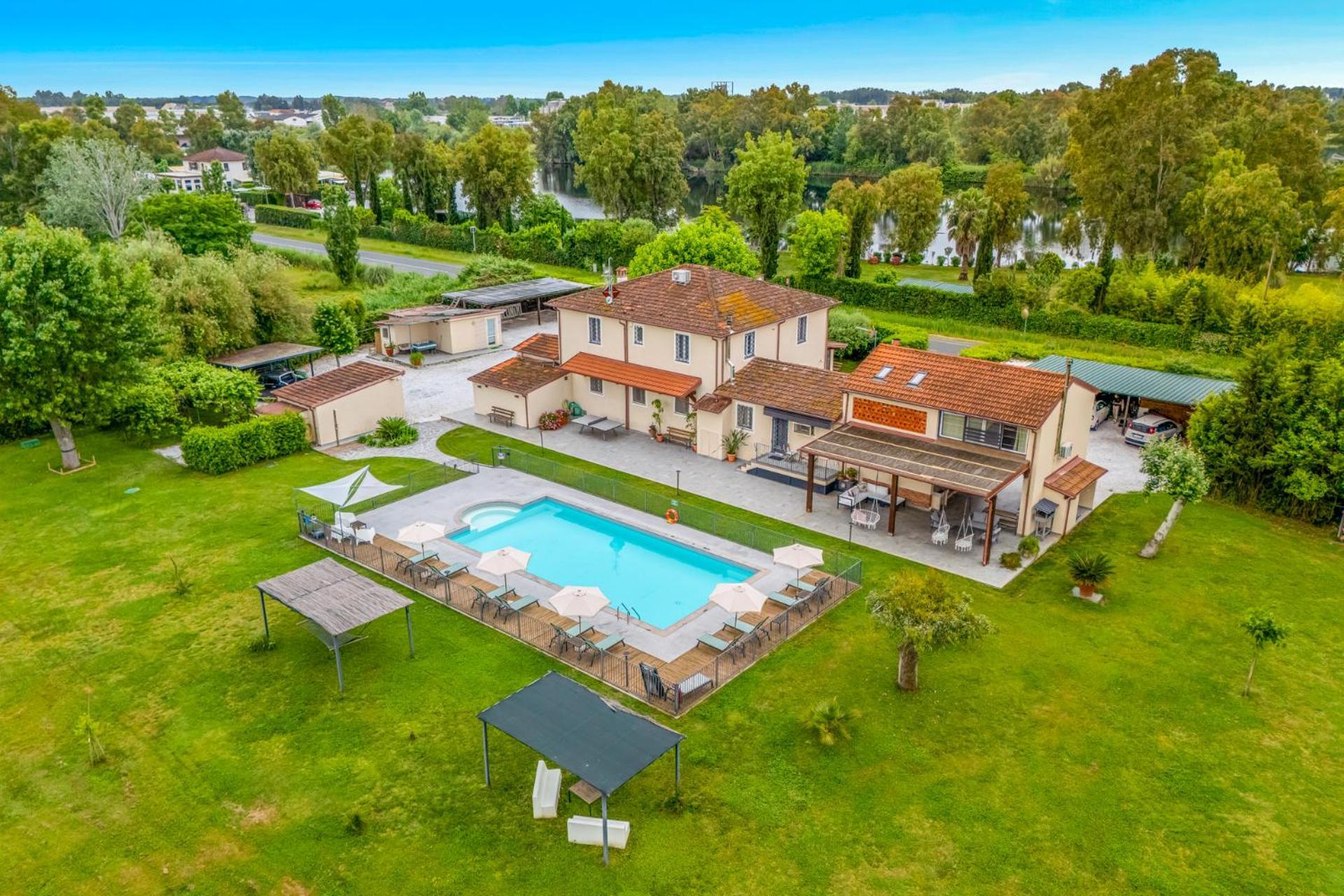 Vistalago Versilia มาสซาโรซา ภายนอก รูปภาพ