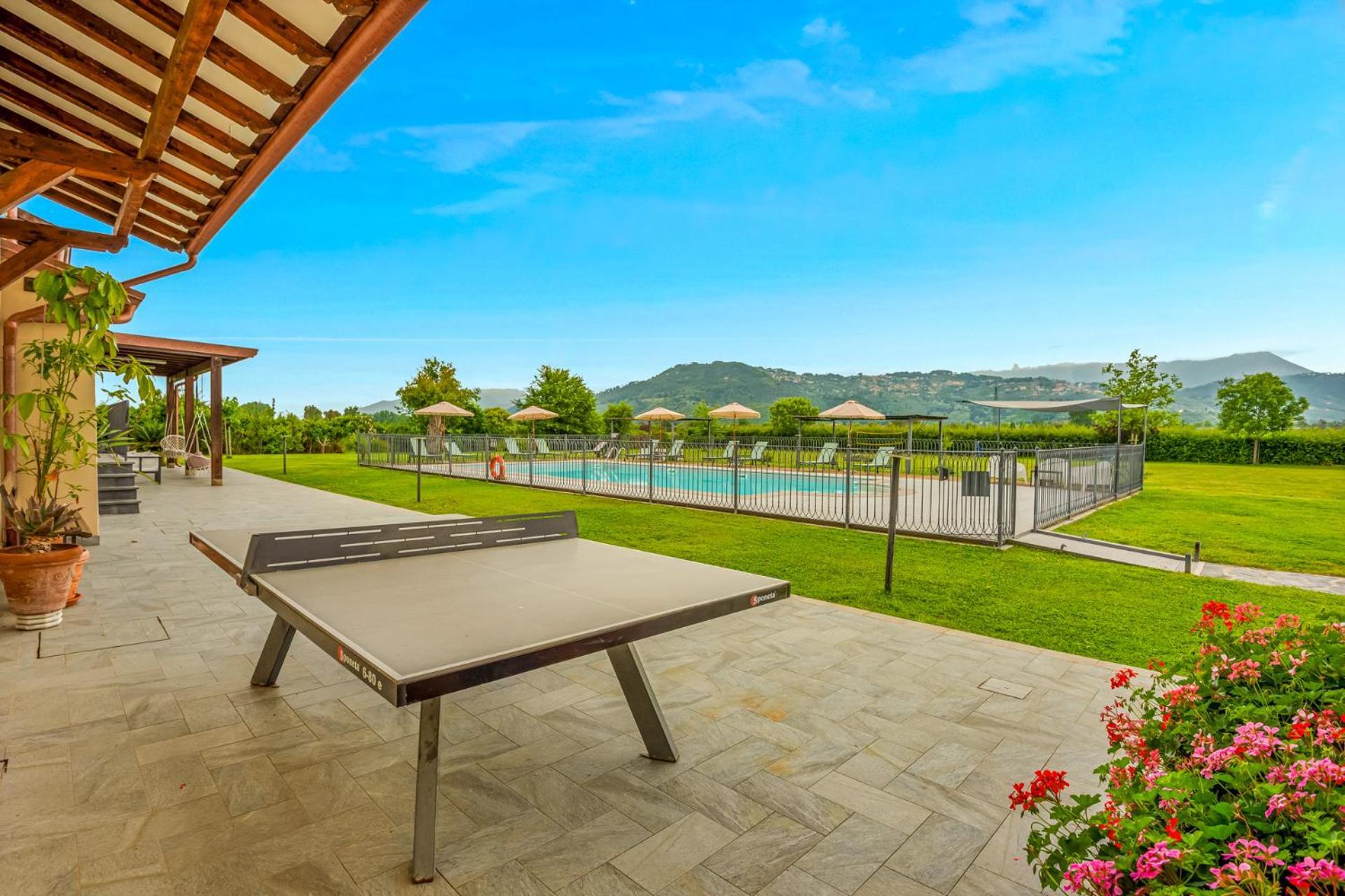 Vistalago Versilia มาสซาโรซา ภายนอก รูปภาพ